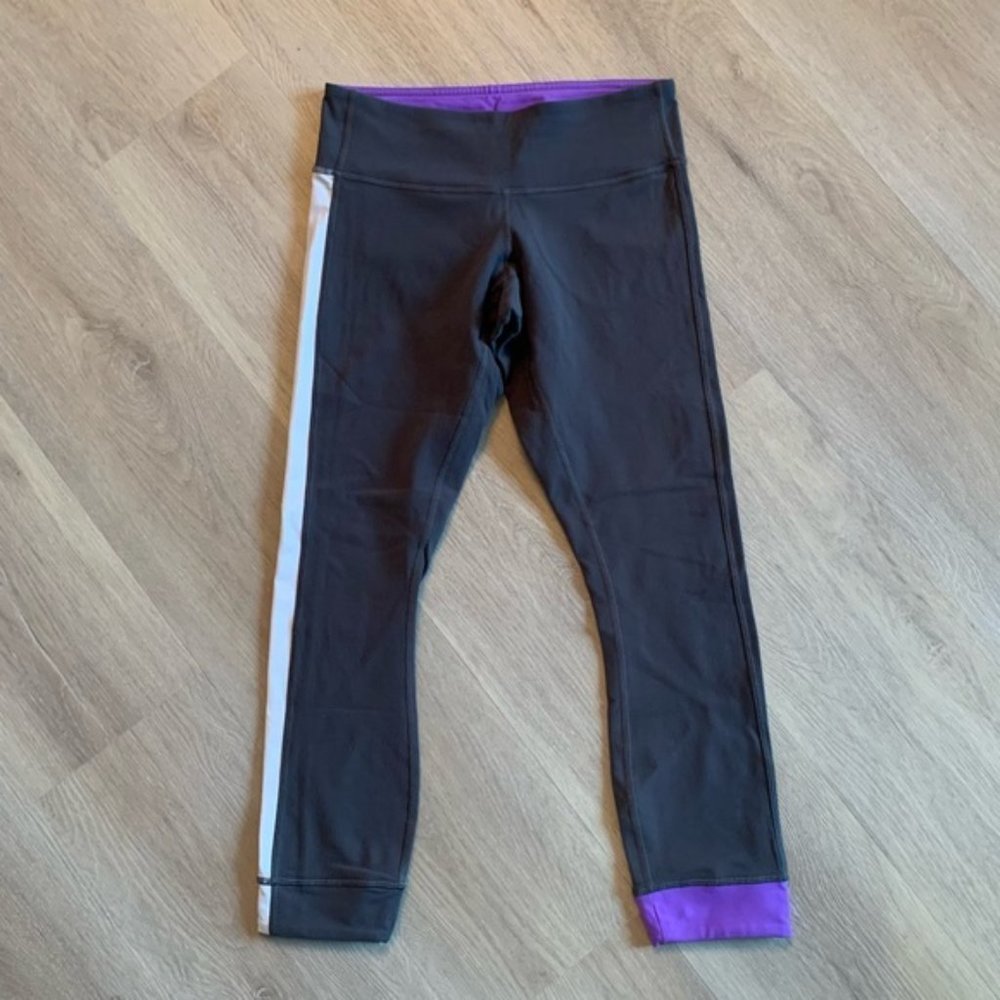 Lululemon Amped Crop Soot Light / White / Power Purple size 4